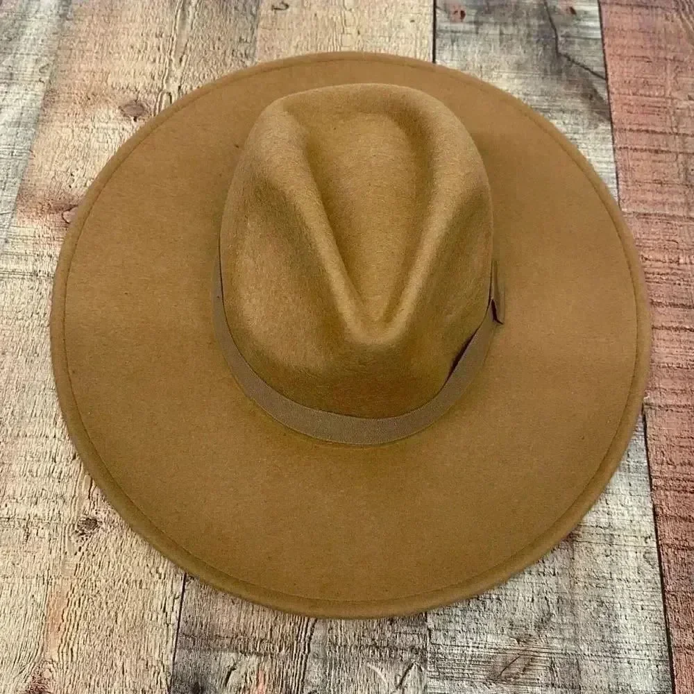 Carly Jean Los Angeles Chelsea Wool Hat